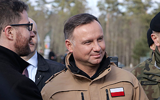 Prezydent Andrzej Duda i minister obrony narodowej Mariusz Błaszczak odwiedzili Orzysz i Chełchy